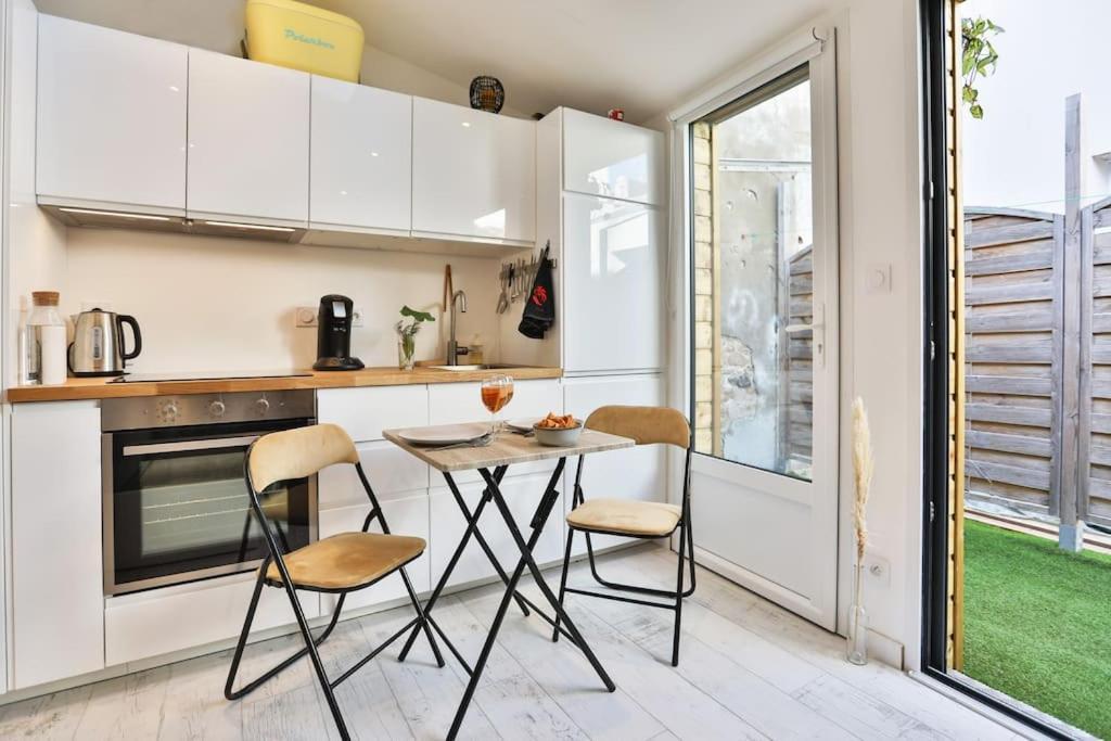 Tiny Studio Terrasse, Hypercentre La Plage A 2 Pas ! Les Sables-d'Olonne Bagian luar foto